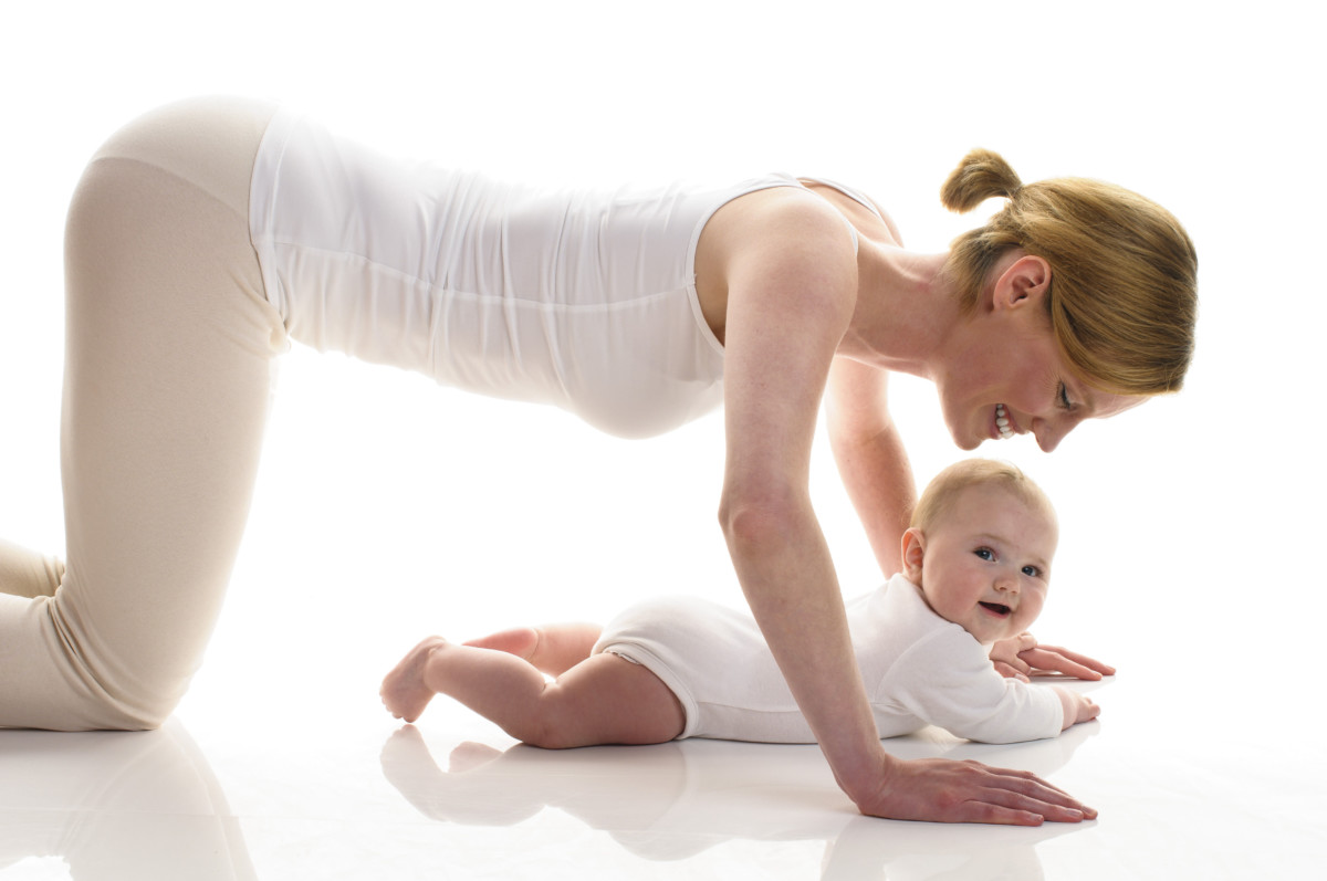 shutterstock_208736143-Postnatal-Yoga